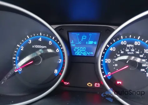 2013 Hyundai Tucson Gls z USA, uszkodzony, nr VIN KM8JU3ACXDU686285